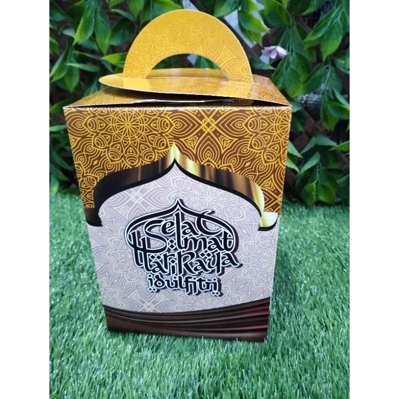 

Kardus cantik jinjing buat lebaran ( kecil )