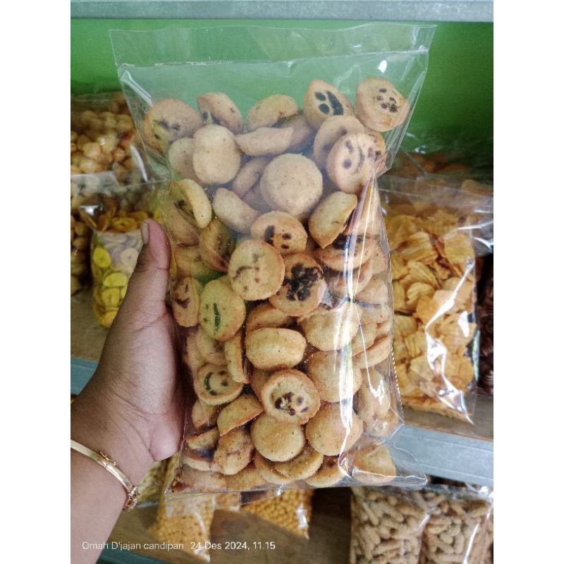 

bolu senyum
