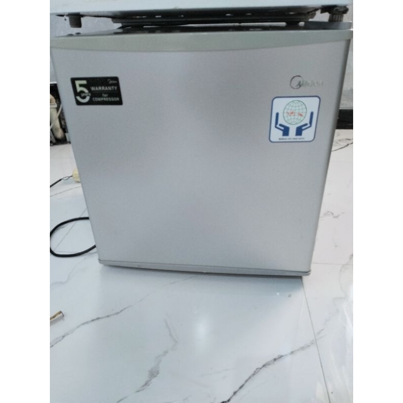 kulkas mini. second ori