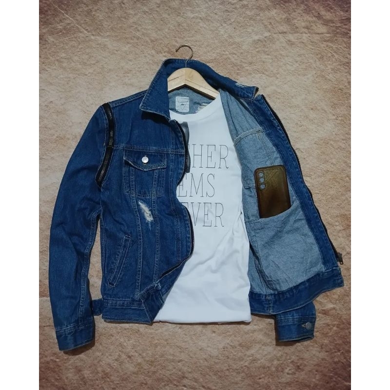 Jeans trucker pria keren bisa di jadikan rompi second preloved