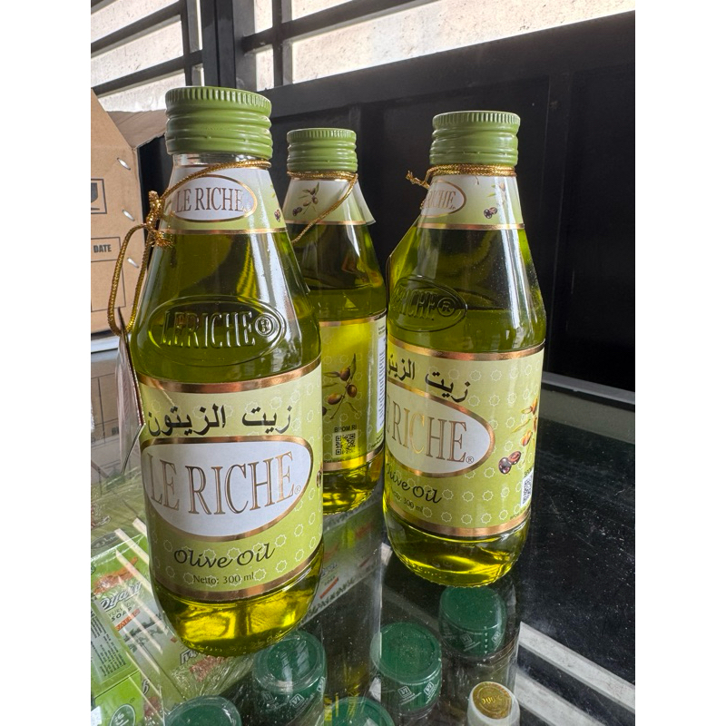 

MINYAYK ZAITUN LE RICHE KEMASAN 300Ml