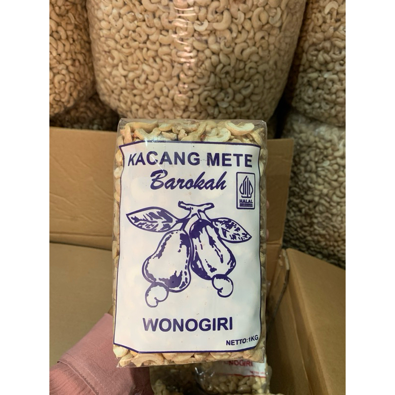 

Super Premium Kacang Mete Belah Asli Wonogiri