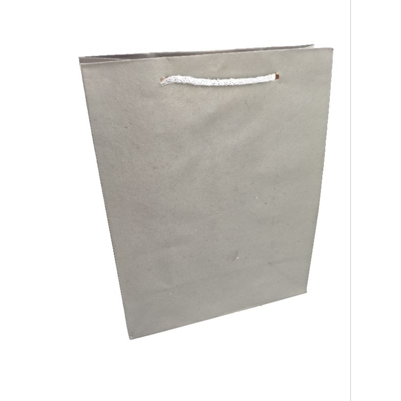 

Paperbag R6 (20x10x25) hitam polos per Lusin