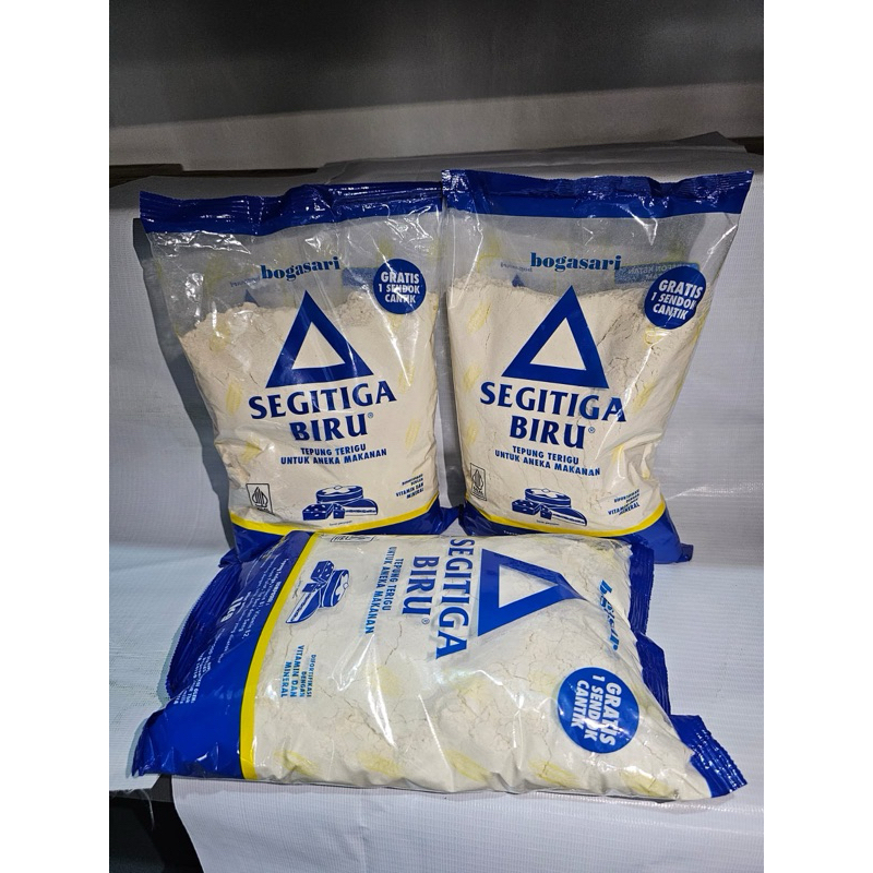 

tepung segitiga biru/ tepung serbaguna /segitiga biru/ jual tepung murah