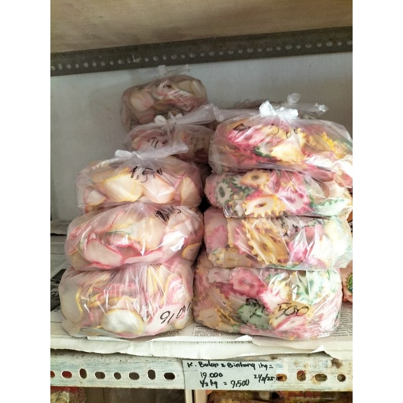 

kerupuk bulan warna