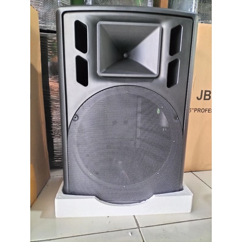 BOX SPEAKER 15 INCH FIBER MODEL HUPER TS 15-D