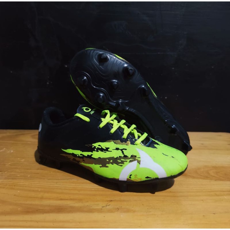 Sepatu Bola anak Ortuseight