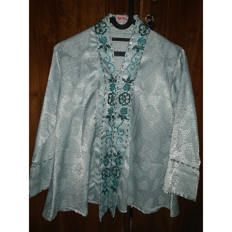 preloved kebaya baby blue + rok lilit