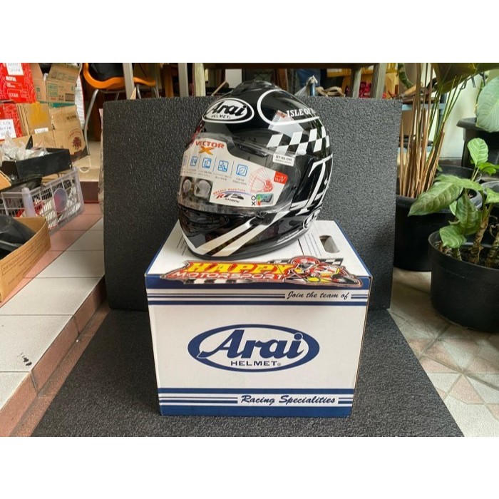 HELM FULL FACE Arai Vector X Classic IOM TT