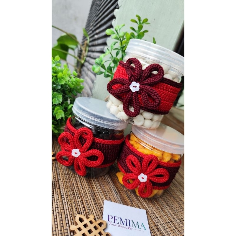 

Hampers Lebaran toples rajutan