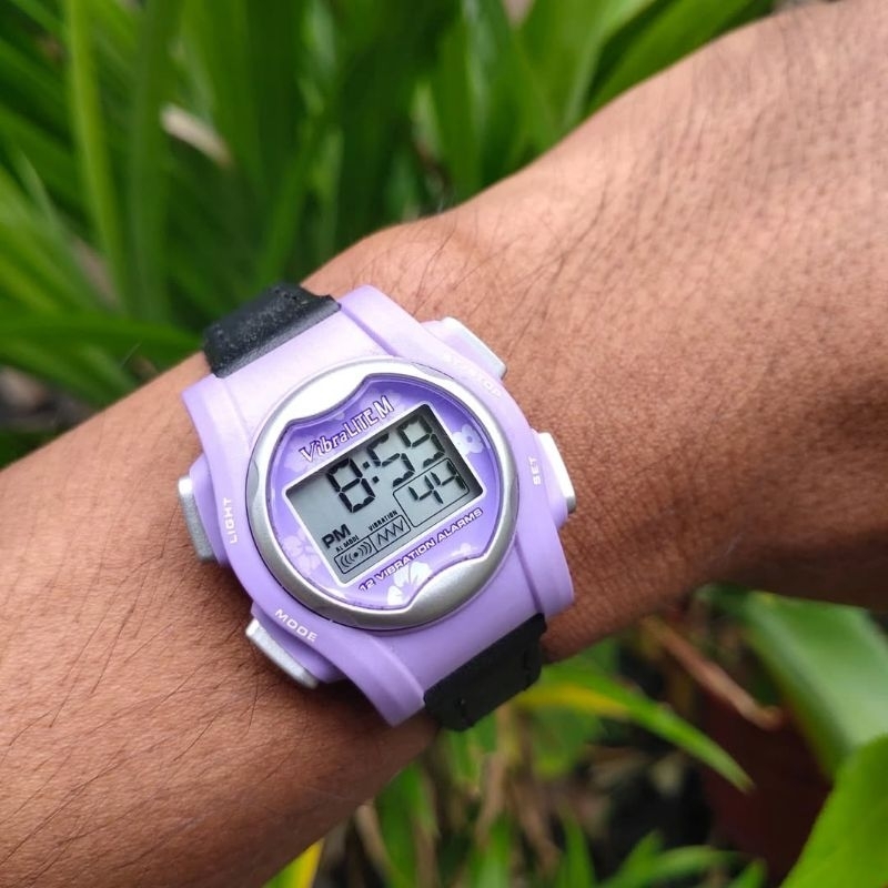 Jam tangan Alarm Getar water. resist