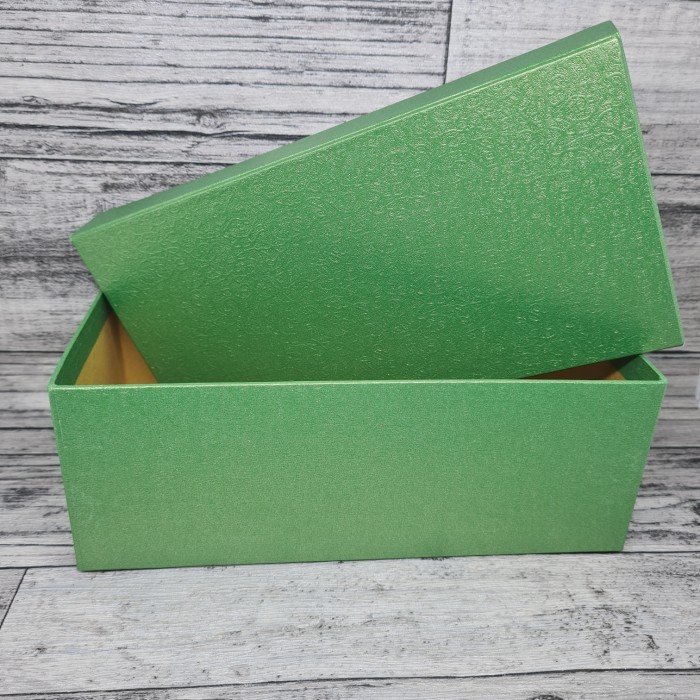 

hard Box polos 22x11x8 / kotak kue lapis kecil / hamper bingkisan