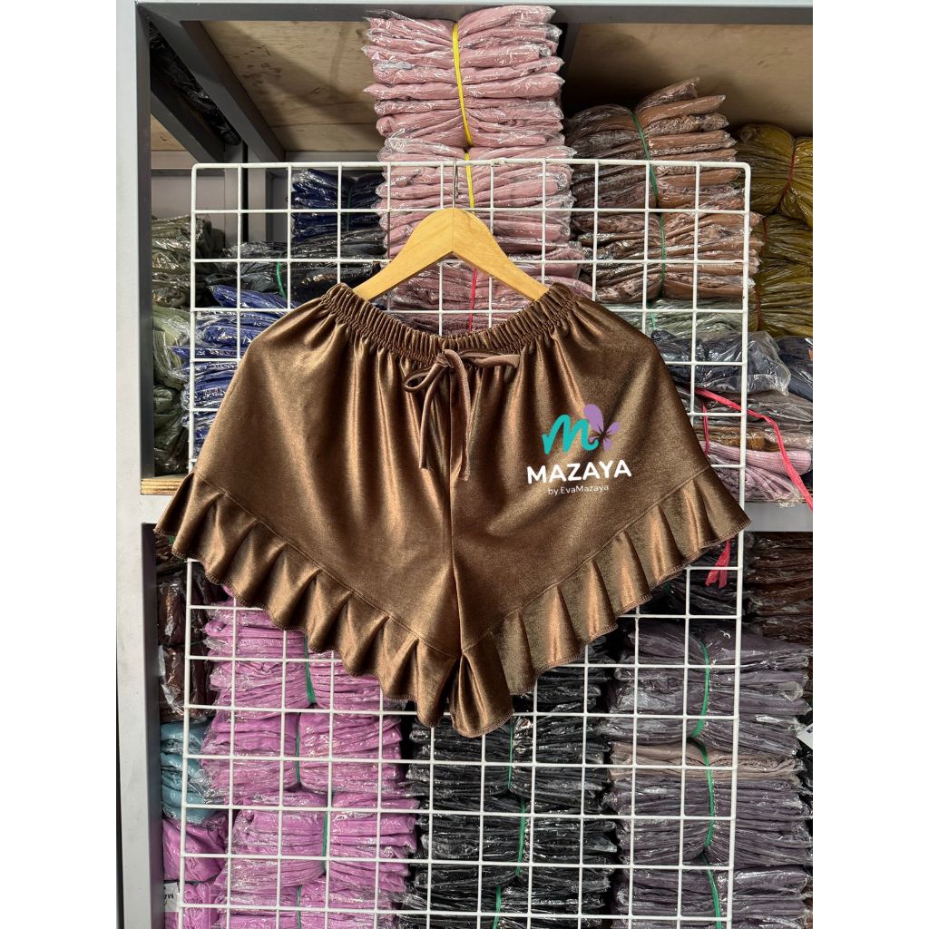 RB Celana pendek ruffle bludru velvet wanita