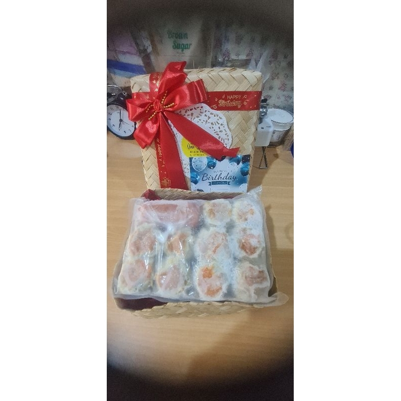 

Besek Ultah isi 30 Babi Udang FROZEN