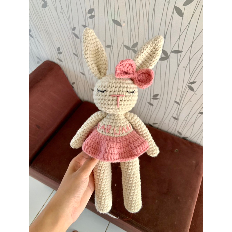 crochet bunny | boneka initial | boneka bunny bayi | boneka kelinci