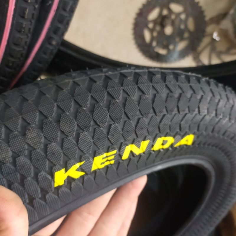 ban luar sepeda 16x3.0 ban jumbo ban besar sepeda anak