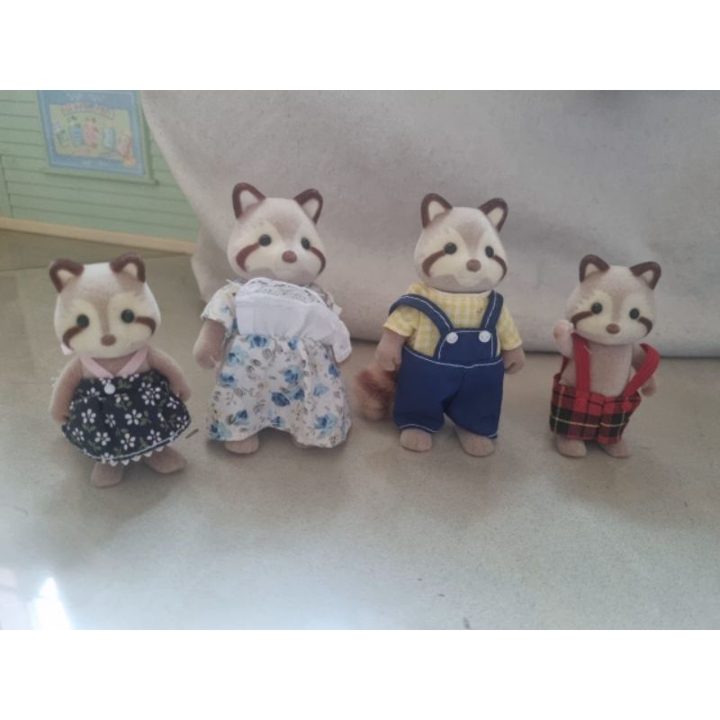 preloved Sylvanian Family: Mulberry Racoon (rare)