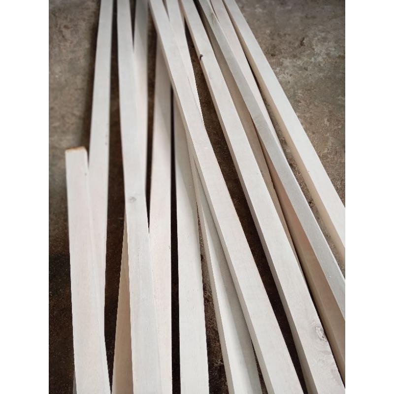 List Kayu Reng Ukuran 2X3X100 cm ISI 10 Batang Kayu Reng Halus Sudah Di Amplas
