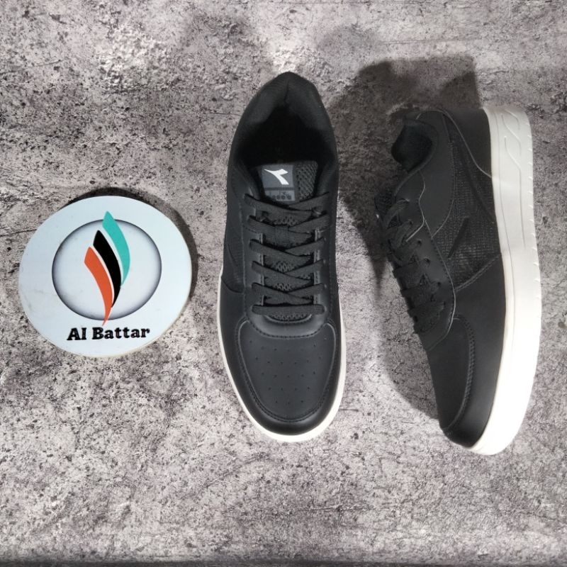 SEPATU DIADORA KALINDA