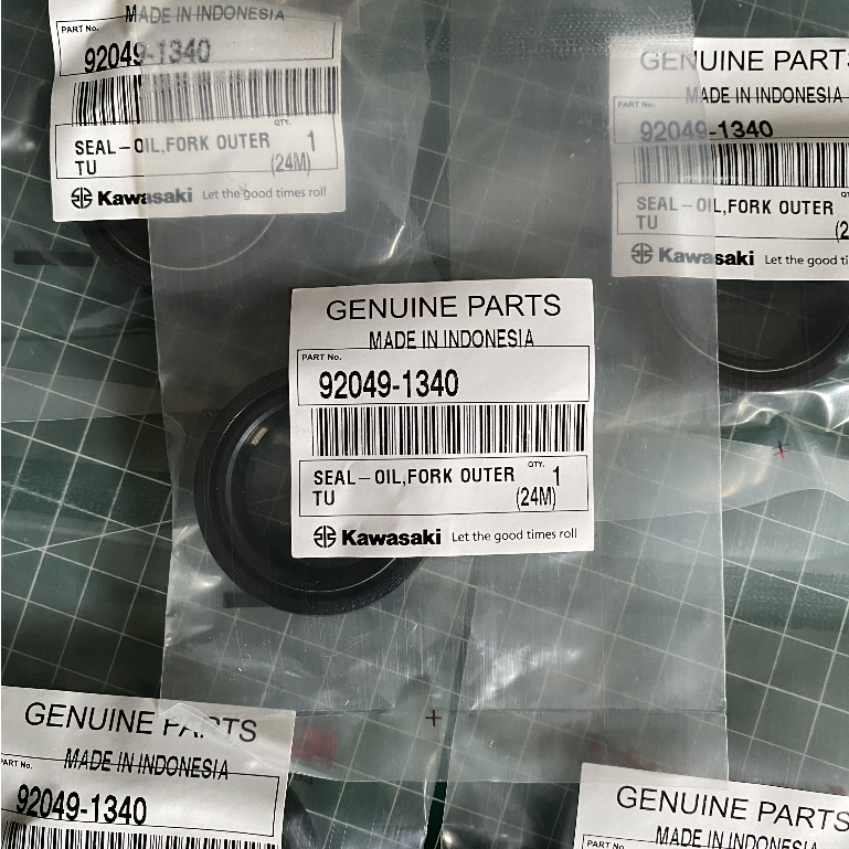 Seal Shock Depan Seal Sil Oil Tabung Fork Ninja R RR SS KLX 150 Kawasaki Genuine Parts 92049-1340