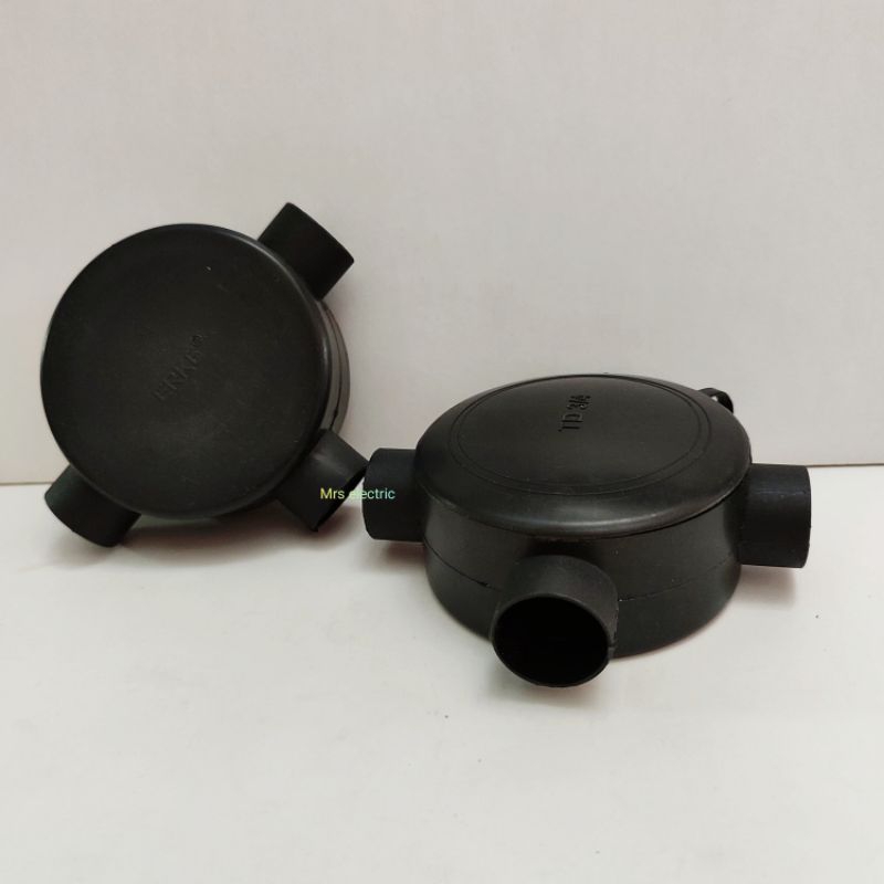 

T DUS 3/4 3 CABANG ERKE HITAM/T DUS 3/4 CABANG 3 TALI HITAM