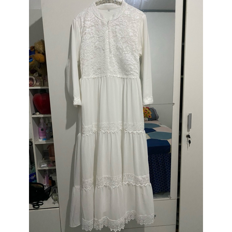 Preloved Putih Broken White Gamis Busui Burkat Motif Polos Renda Umrah Haji Lebaran Syari Furing