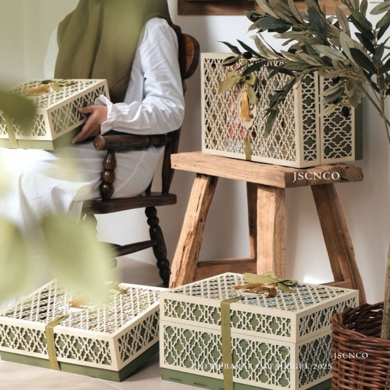 

HAMPERS by Jsc.n.co Hampers Lebaran 2025 | Idul Fitri Eid Mubarak Hampers | CNY hampers | Imlek | New Year Holiday. Seasonal hampers custom