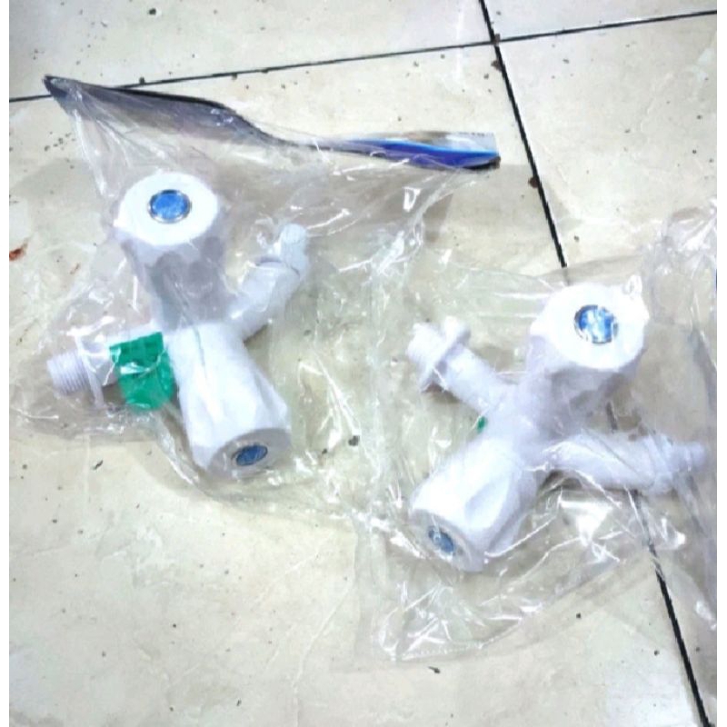 kran keren cabang SOLIGEN  S10 keran shower dan bak keran air double plastik