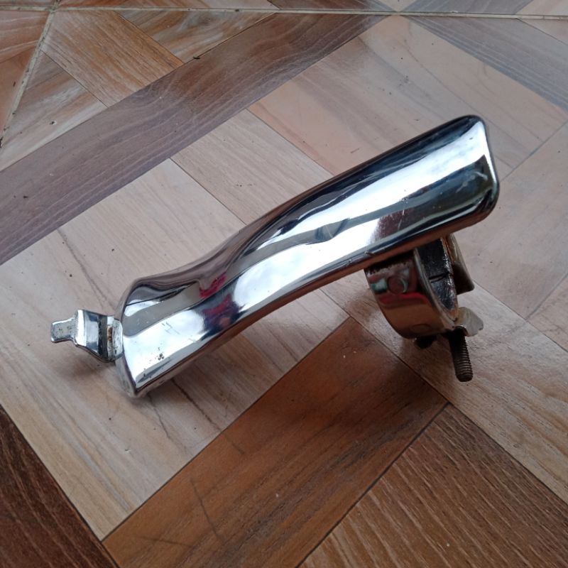 klem sambungan tameng knalpot Yamaha Scorpio