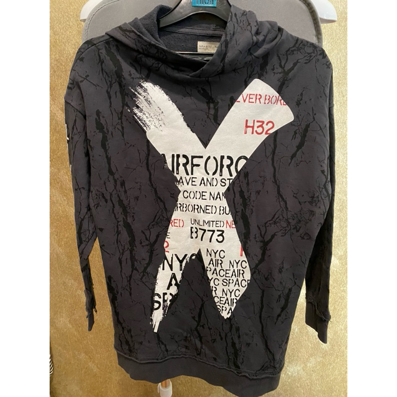 ZARA BOYS HOODIE SIZE 9/10 BLACK PULOVER GRAPHIC PRINT