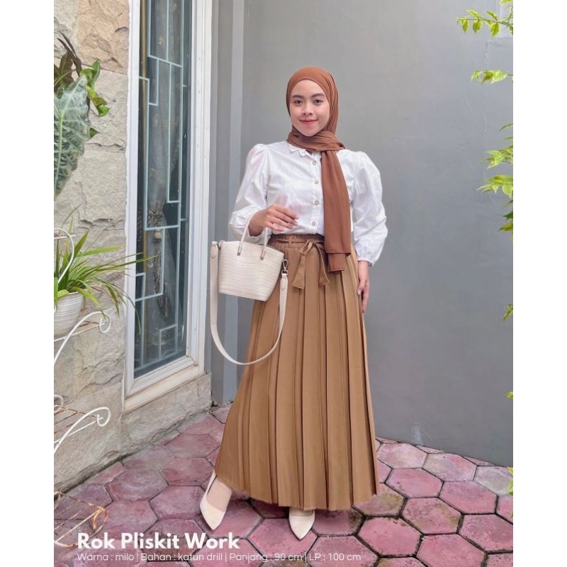 rok plisket warna milo wanita