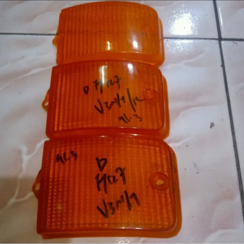 mika lampu sein sen riting reting kanan belakang fiat 127 ori original
