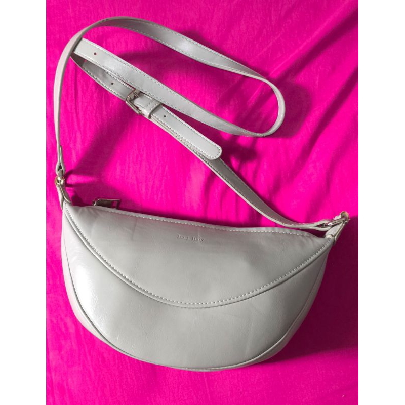 Half Moon Bag Jucy Judy