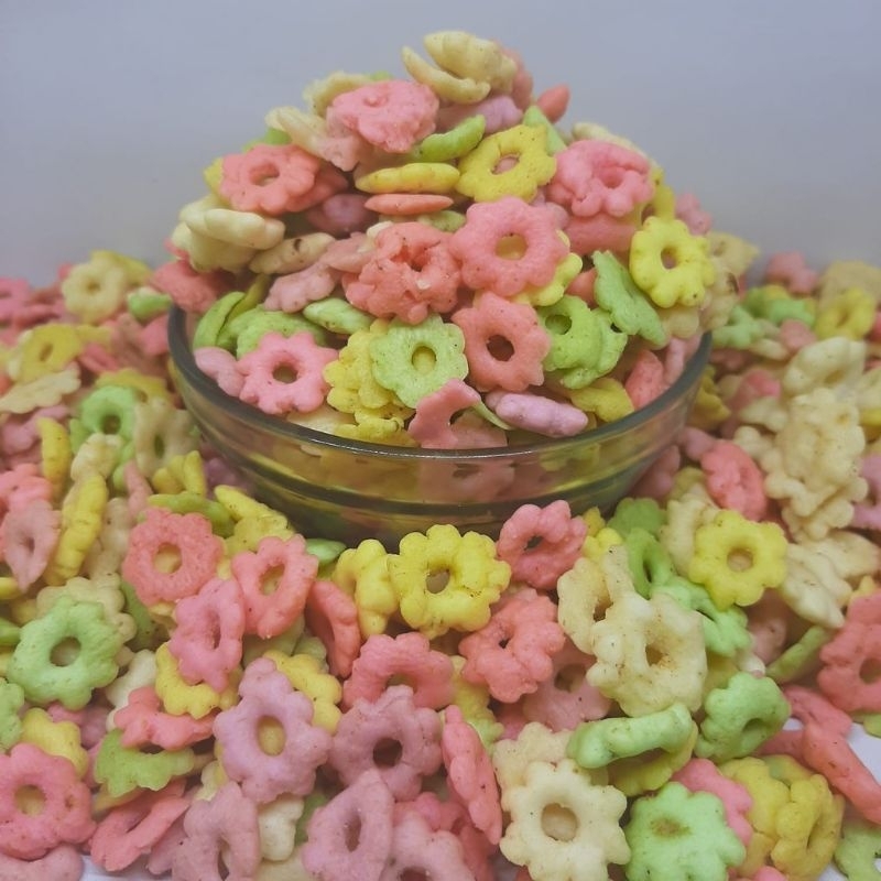 

Snack ajisan sakura warna