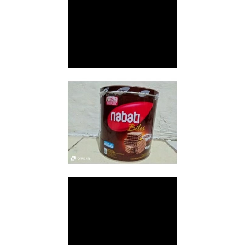 

nabati // wafer kaleng // kue kaleng // cemilan // nabati coklat // nabati lava // nabati keju // free ongkir