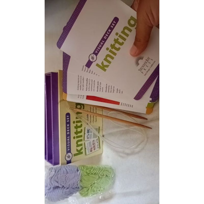 Paket Buku flash card rajut, termasuk jarum rajut dan benang