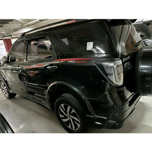 STIKER MOBIL - tiker body mobil TRD Sportivo rush 2016-2020 stiker mobil rush terios