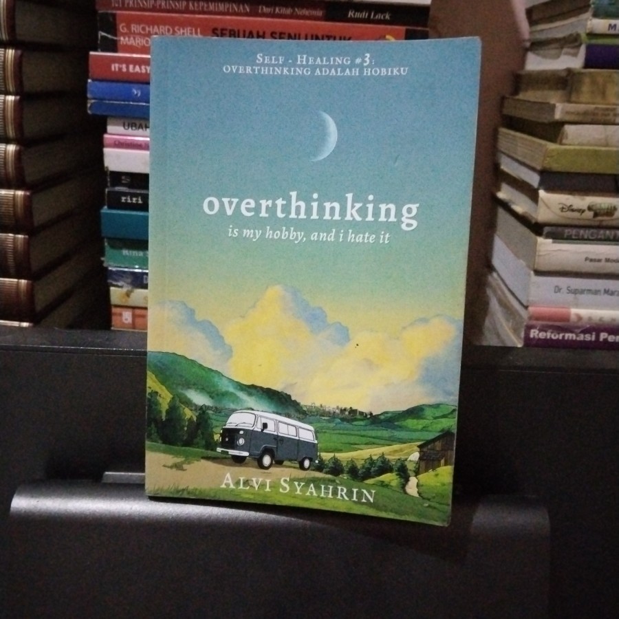 buku alvi syahrin overthinking original