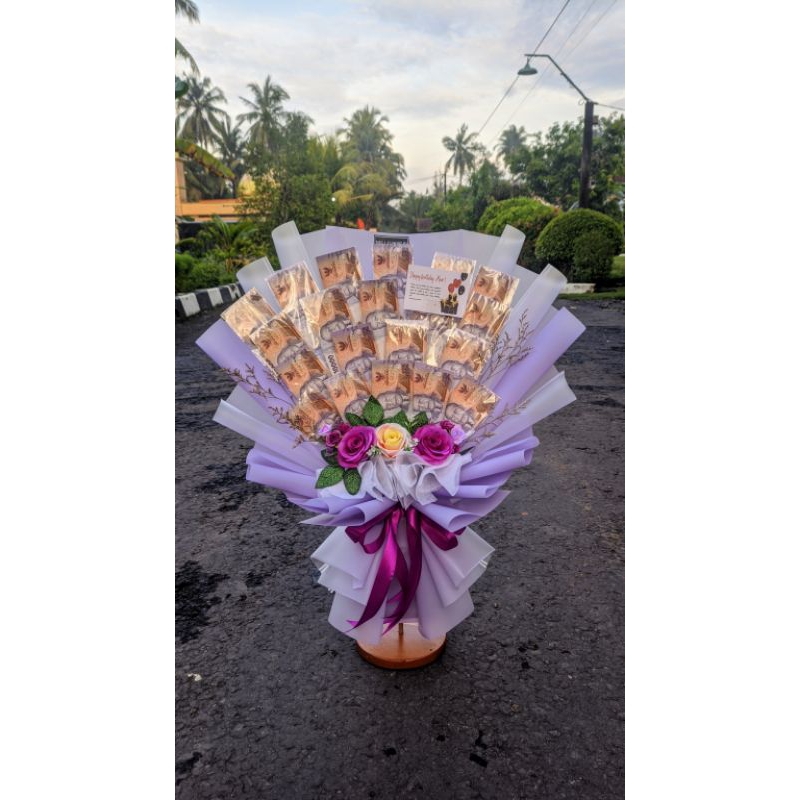 

Buket uang 20 lembar jumbo