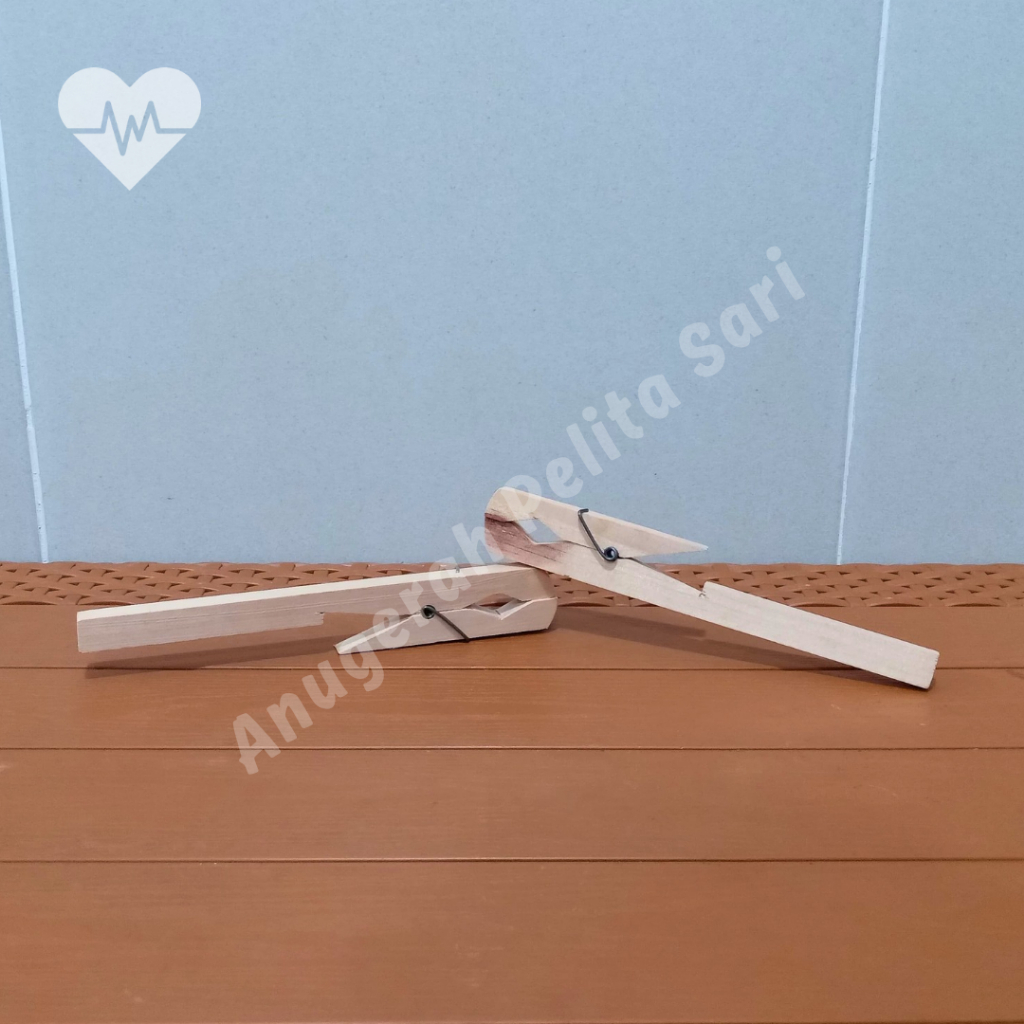 Penjepit Kayu Tabung Reaksi