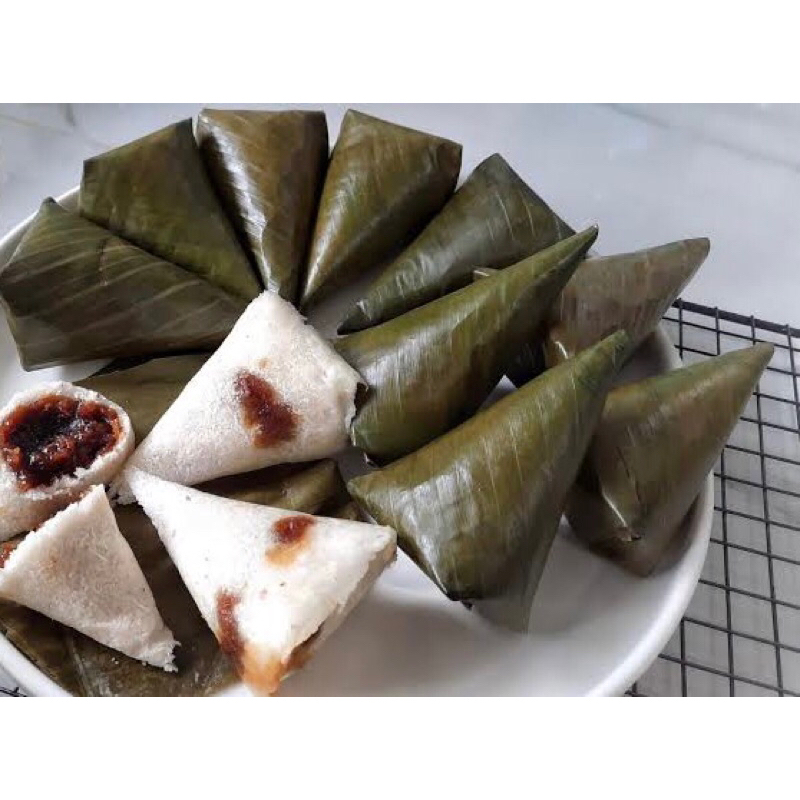 

Kue Lapet / Ombus - Ombus Khas Sumatera Utara