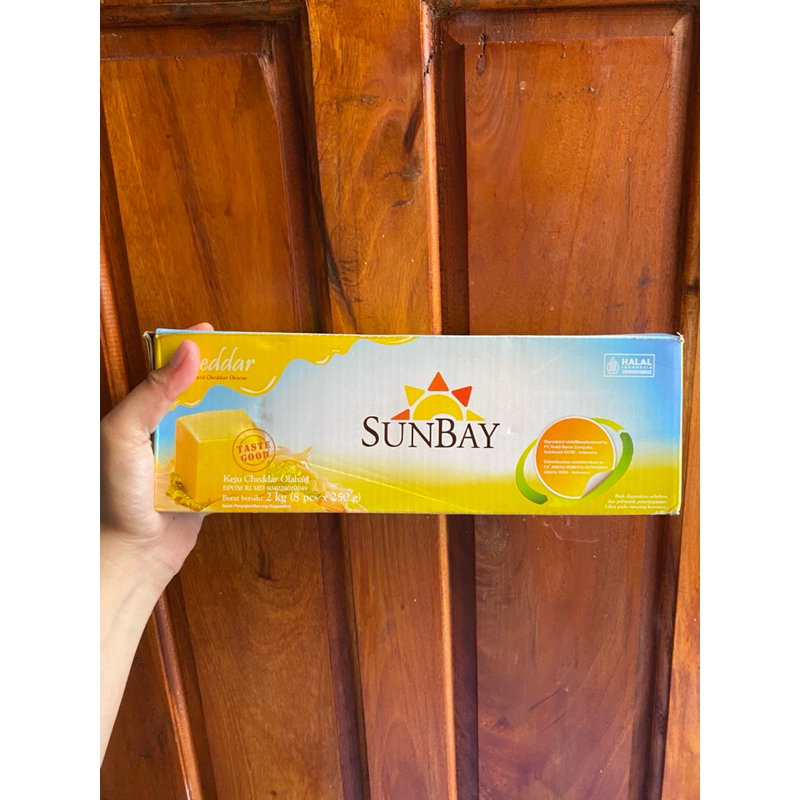 

Keju SUNBAY Keju Cheddar Olahan Keju Parut 1box Ukuran 2kg