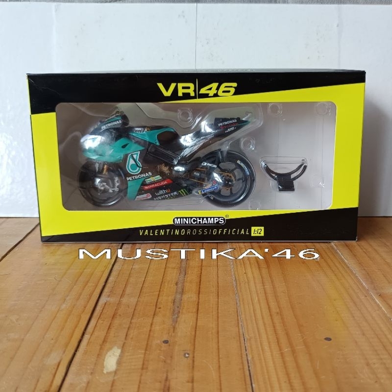 diecast motogp Valentino Rossi yamaha yzr-m1 2021 minichamps
