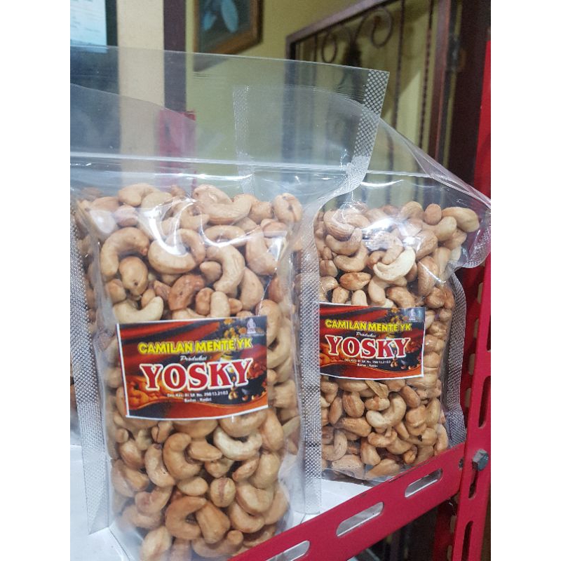 

KacangMenteUtuhMatang500gram