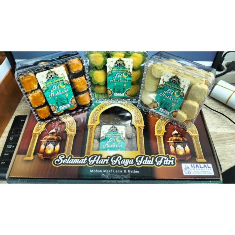 

Hampers Lebaran Idul Fitri / Kue Kering Star Sunny Isi 6 Toples Nastar Aster Putri Salju Kacang Coklat