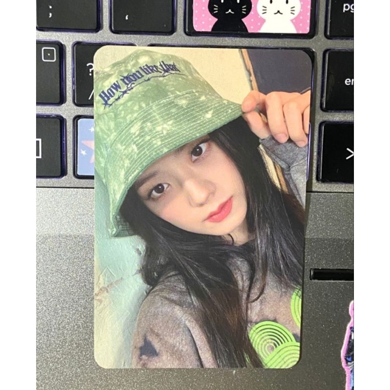 pc jisoo blackpink bucket hat