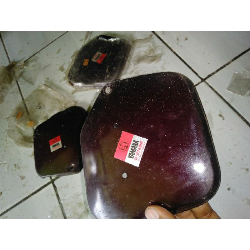 Tutup Aki (Kanan) Original YAMAHA V70 V75 NOS