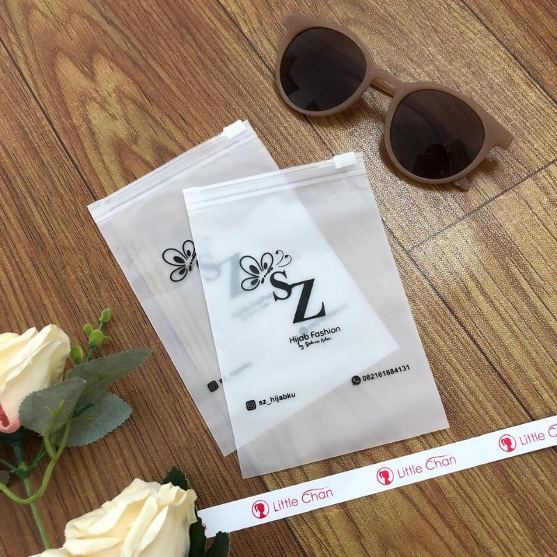 

Plastik zipper grade 2 10x15 cm