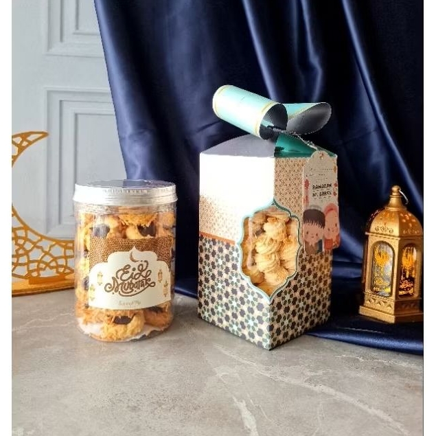 

PAKET HAMPERS Qory Hampers - Isi 1 Toples Kuker- 600ml / Toples - Free Tag