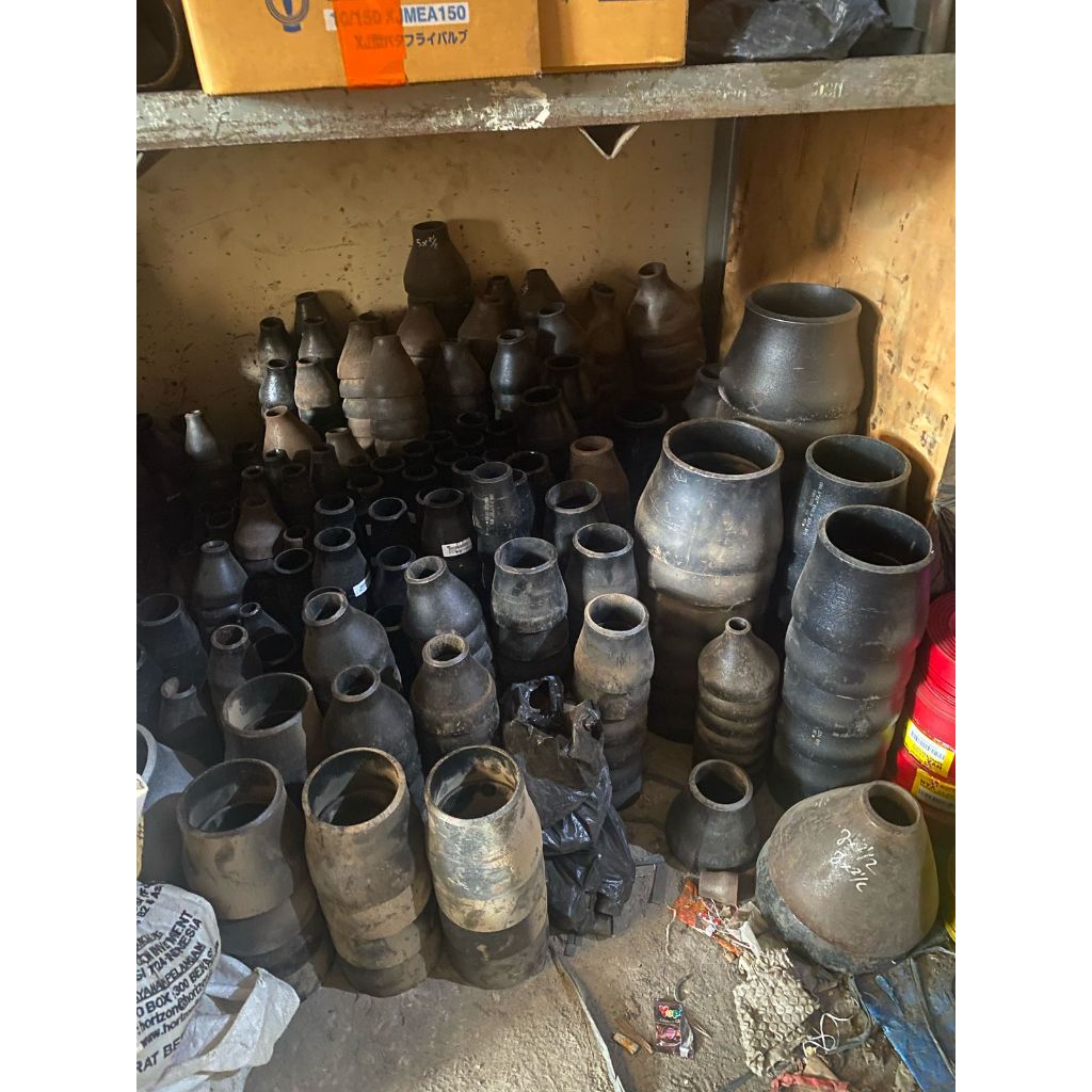 Vlok sok SCH 40 1 1/2 x 1/2 INCH / Reducer las SCH40 / reduser besi hitam